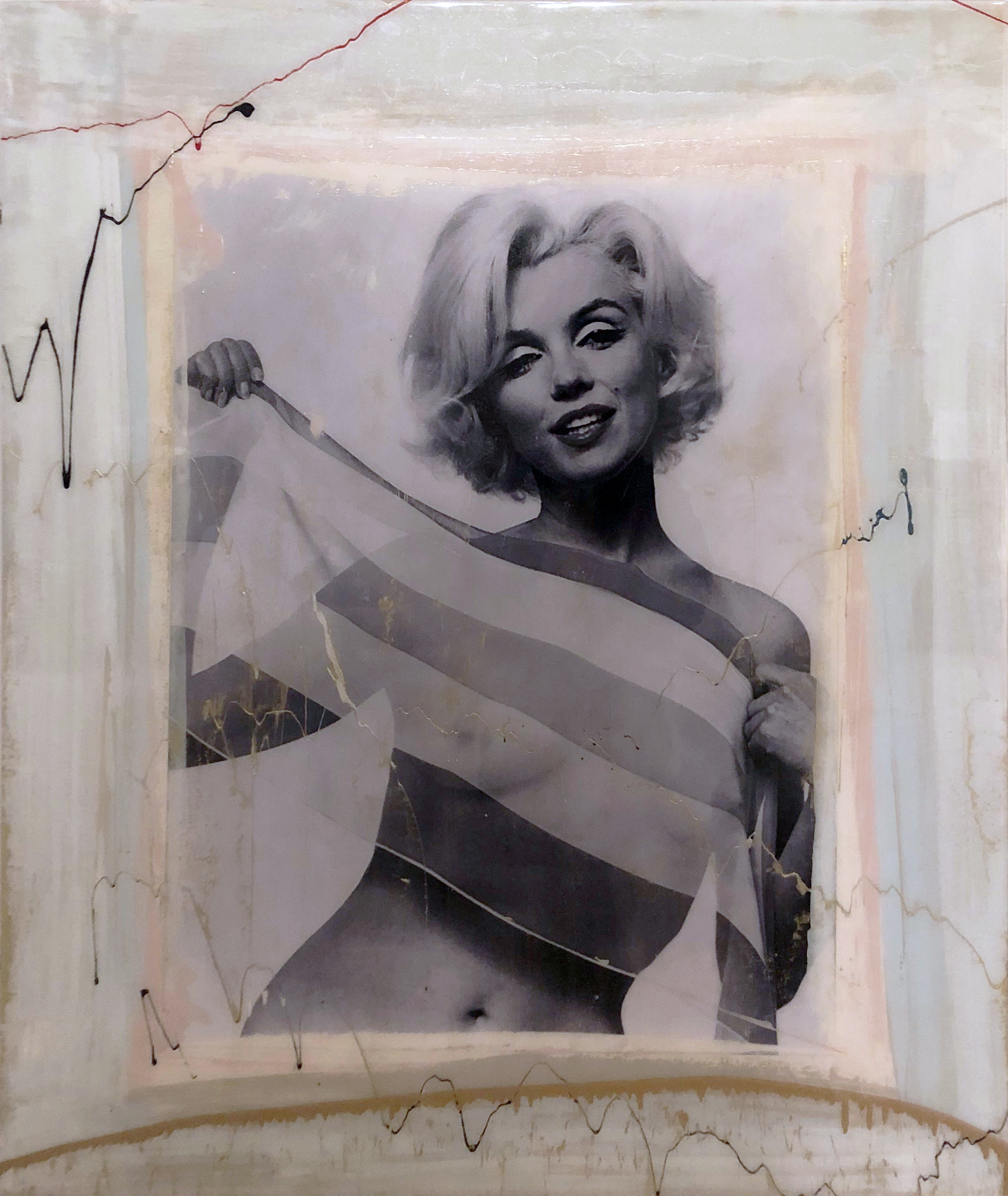Marilyn Monroe, Fashion And Pop Icon - ICON-ICON