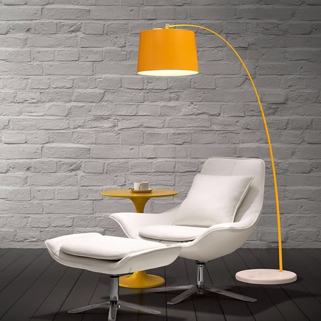Relax in Style: Vital Modern Lounge Chair