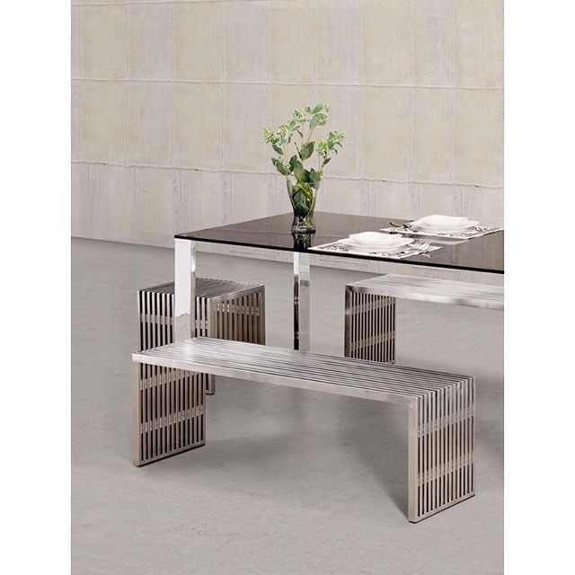 Modern Mix-Up: Slatted Steel Benches
