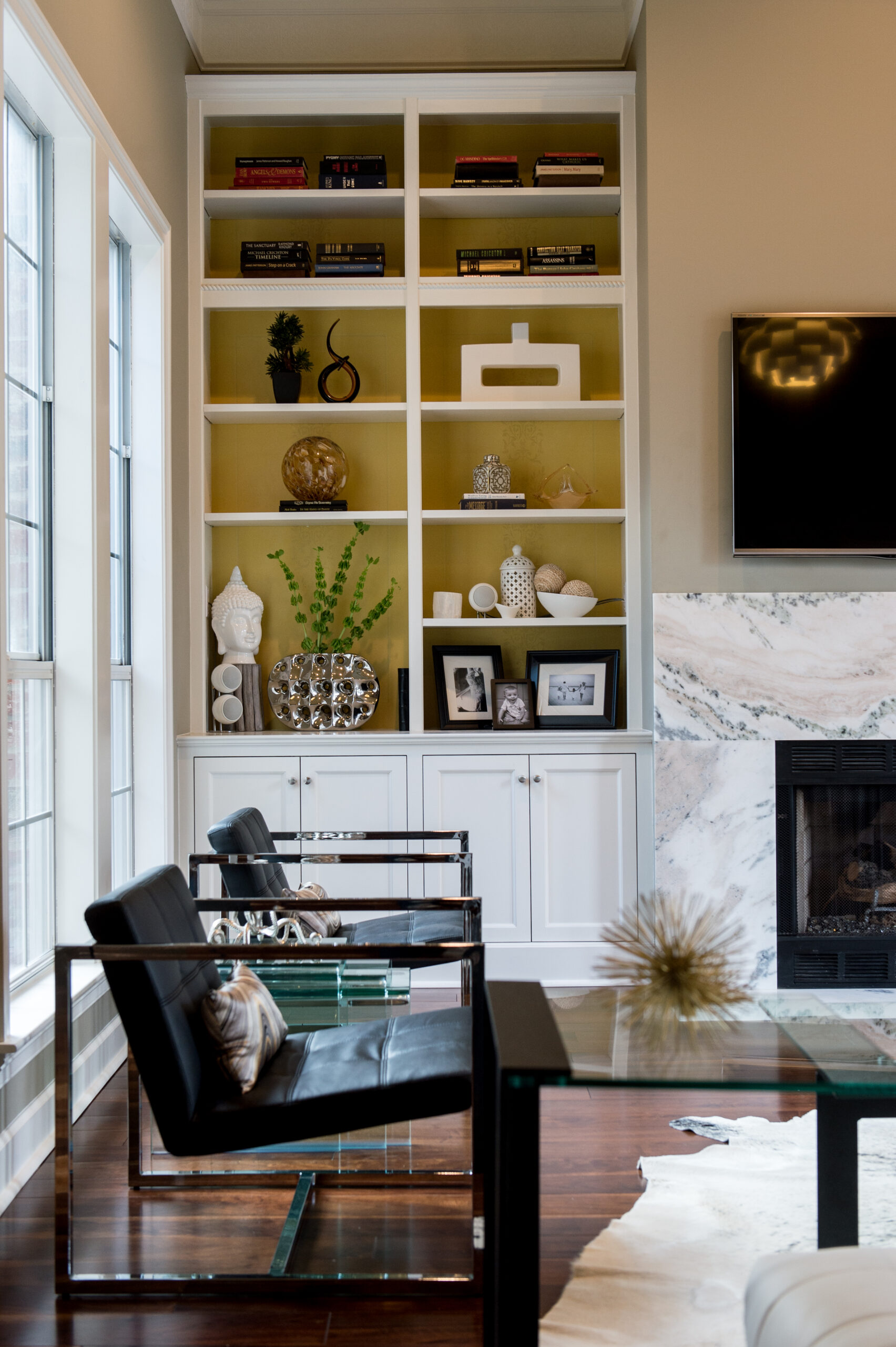 5 Tips for How to Arrange a Bookshelf