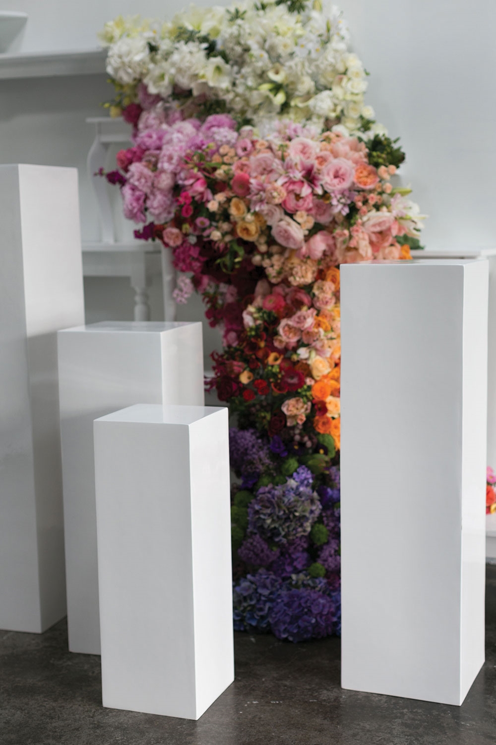 Blanc Column Lifestyle