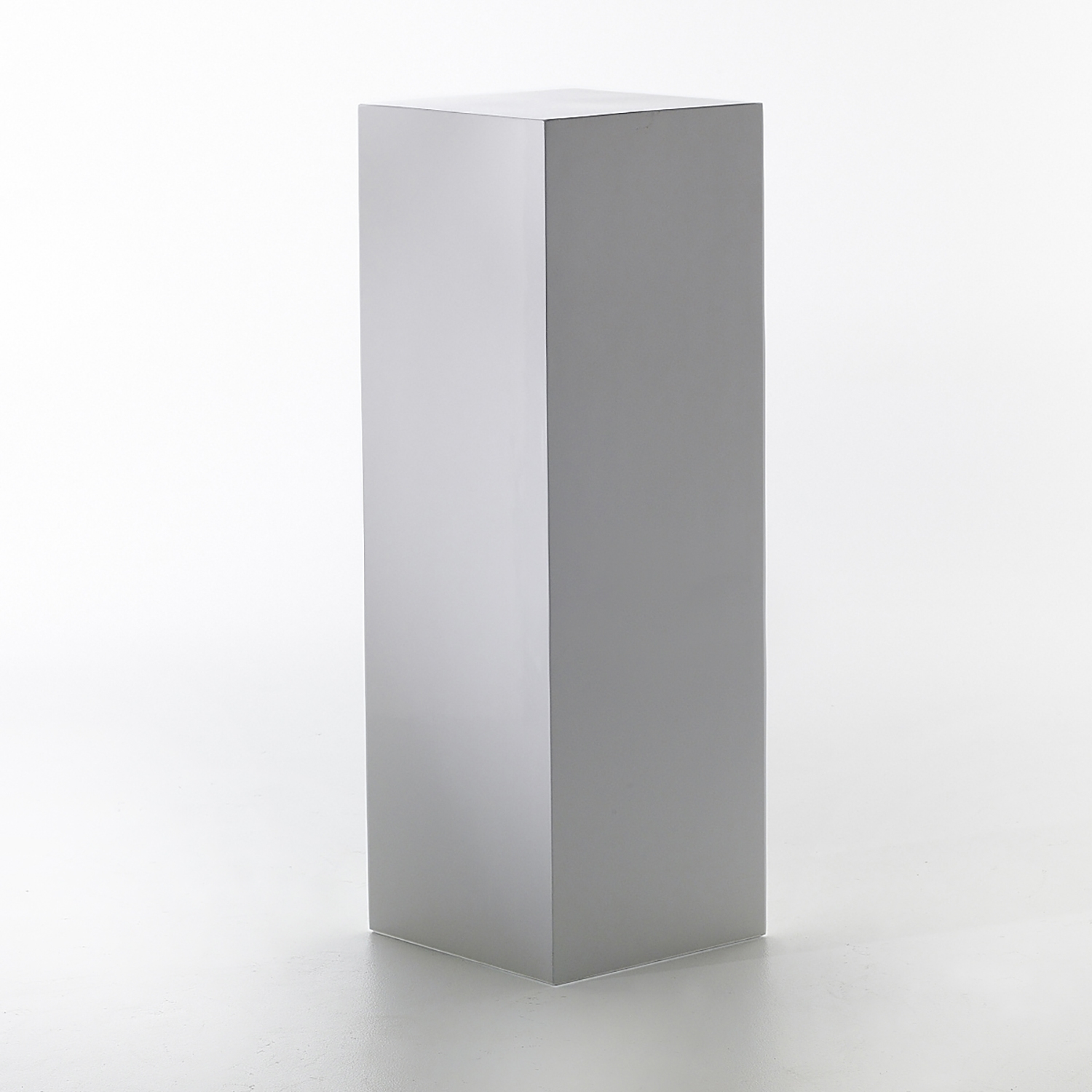 Blanc Column Medium