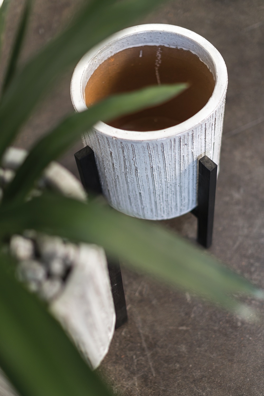 Camden Planter and Stand Collection, Set of Two - Image 3
