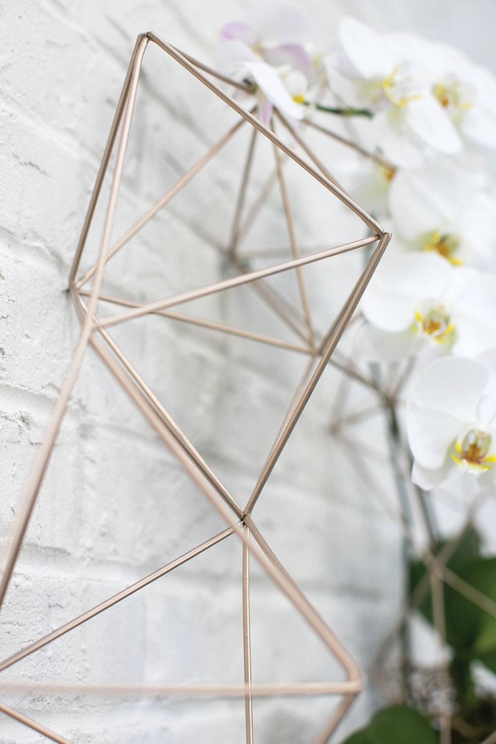 Geo Wire Wreath - Image 3